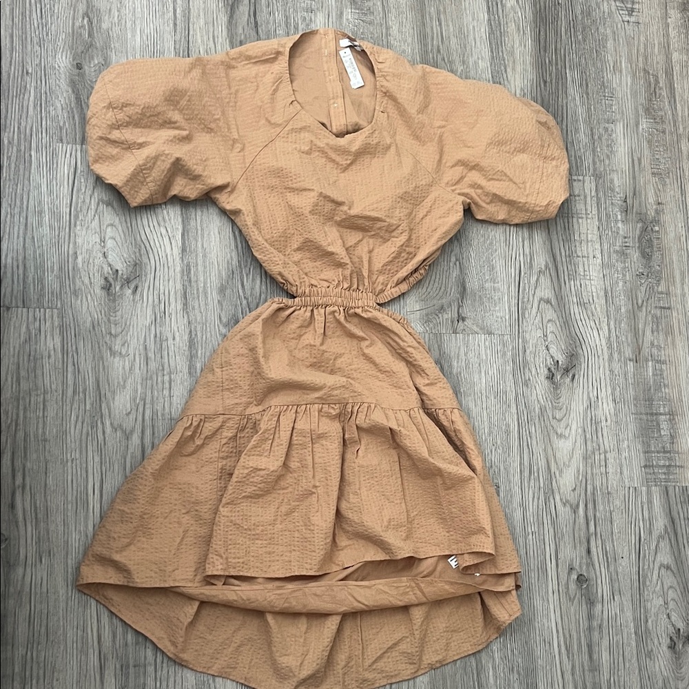 Madewell Tan Puff Sleeve Dress